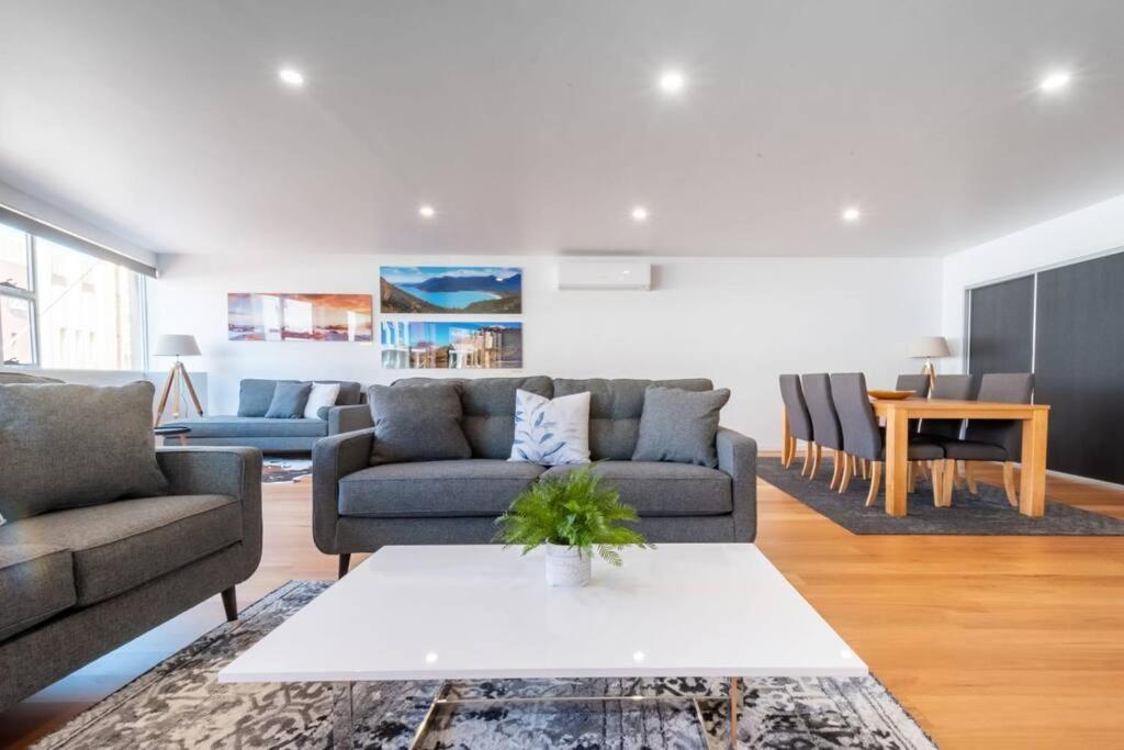 Central Modern 2 Bedroom With Wifi ロンセストン エクステリア 写真