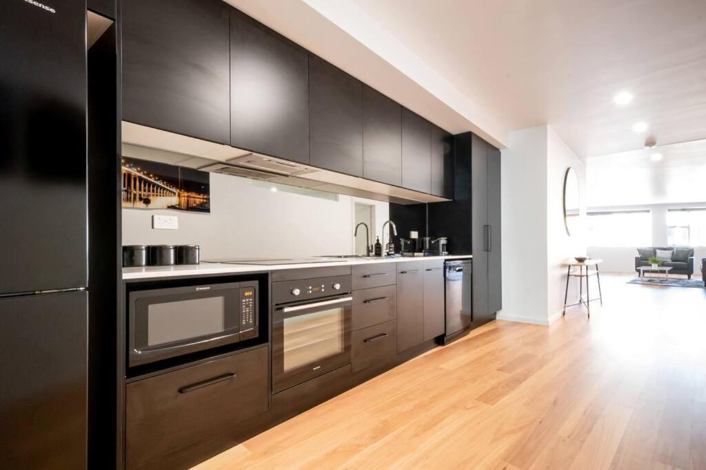Central Modern 2 Bedroom With Wifi ロンセストン エクステリア 写真