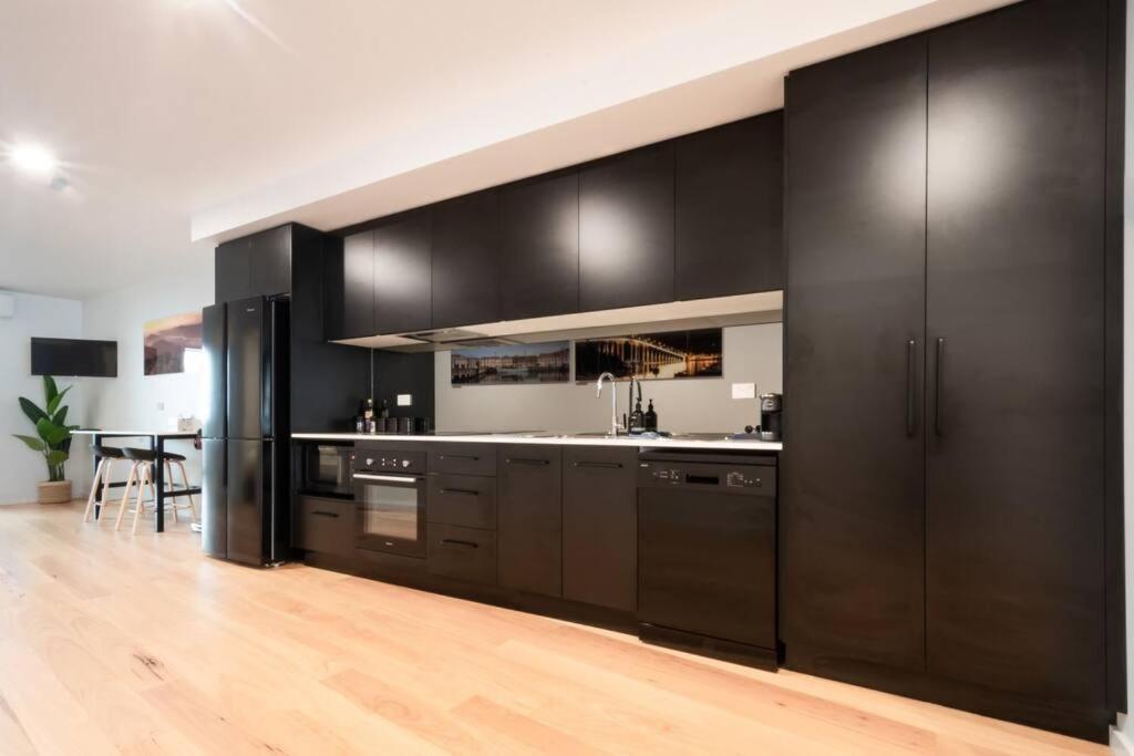 Central Modern 2 Bedroom With Wifi ロンセストン エクステリア 写真